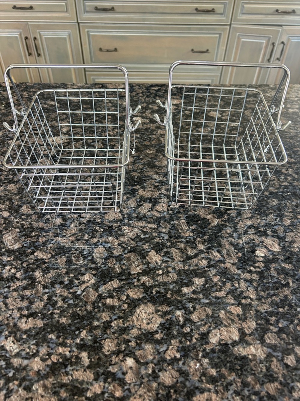 CHROME WIRE STORAGE BASKETS WITH HANDLES LOT OF 2 NWOT